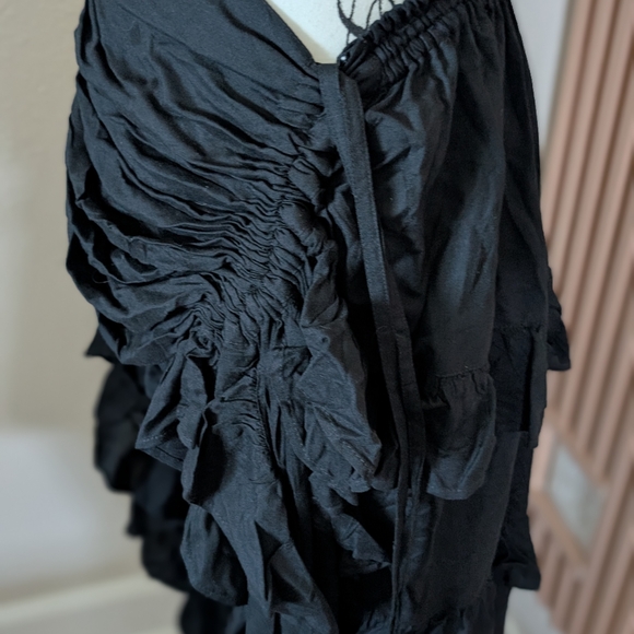 Black Ruffled High-Low Skirt - Picture 3 of 5